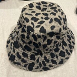 Wyeth Bucket Hat Women One Size Gray Black Animal Print Wool Funky Retro Y2K NEW